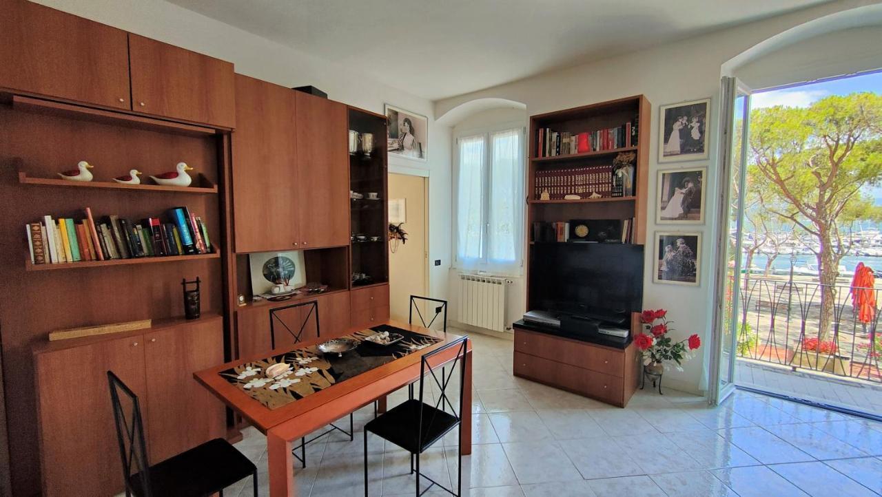 Apartamento Un Balcone In Pineta Fezzano  Exterior foto