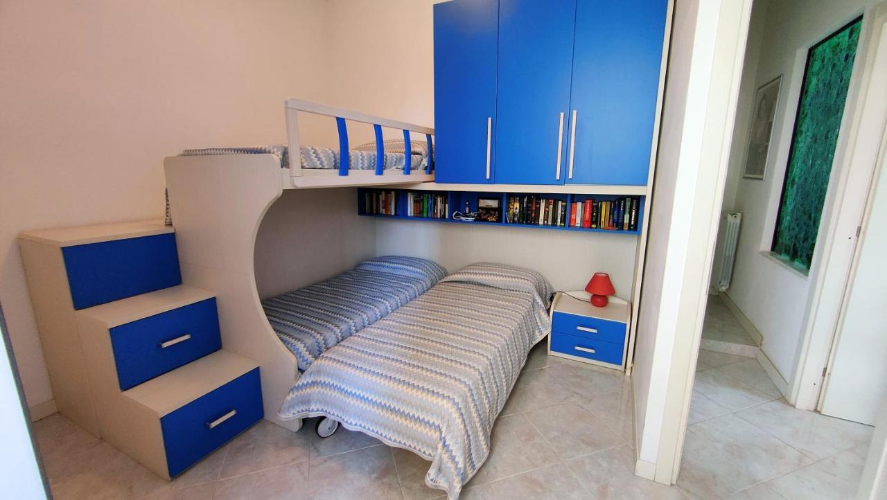 Apartamento Un Balcone In Pineta Fezzano  Exterior foto
